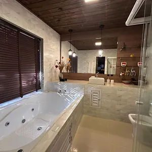 https://recanto-dos-passarinhos-studio-com-jardim.santa-catarina-brasil.com